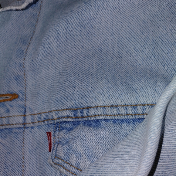 Levi's Classic Stone Washed Denim Jacket - Picture 4 of 7